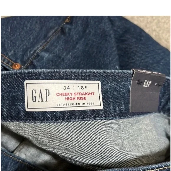 Gap denim 34 18 R NWT cheeky Street high-rise
NWT
GAP - Picture 7 of 7